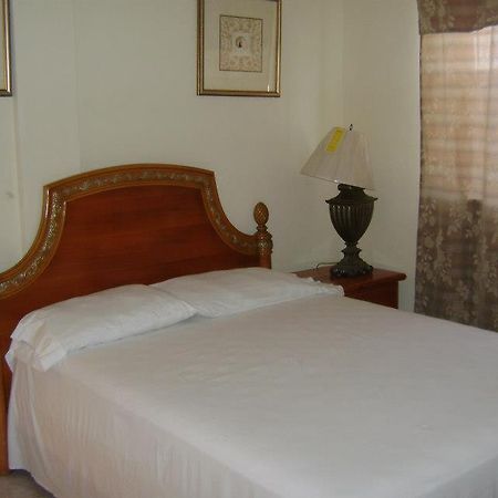 Caribbean Hotel Cayes Les Cayes Exterior photo